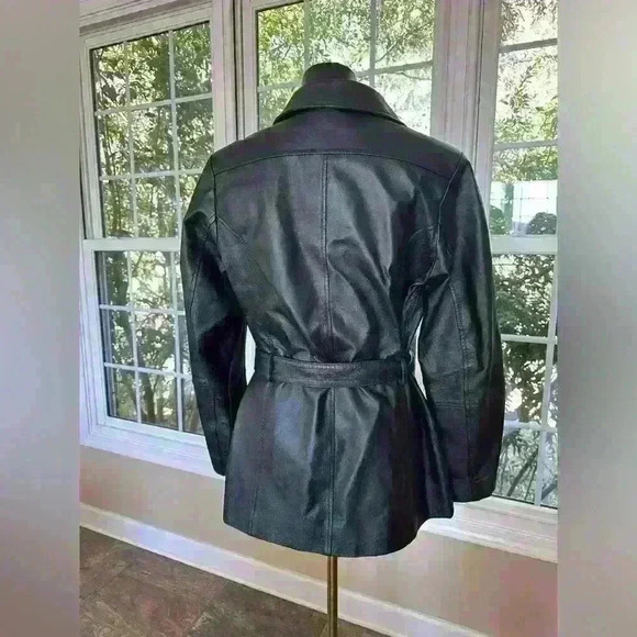 Croft and Barrow 100% Leather Coat Size Medium - Picture 3 of 6